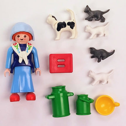 Playmobil figure - 3007 Milkmaid with cats