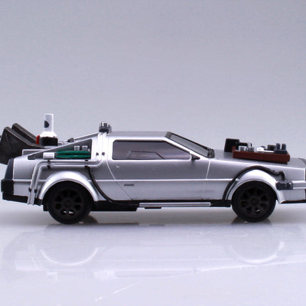 Back to the Future Part III pull-back DeLorean 1:43 scale plastic model kit